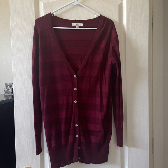 Sweaters - Long burgundy sweater